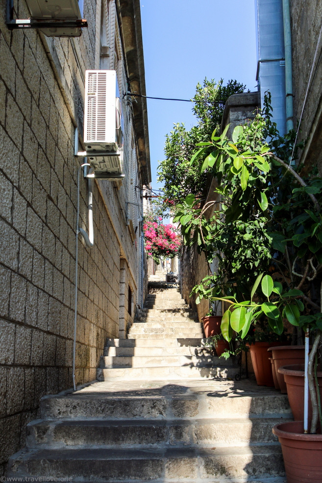 19- Cavtat Alleys