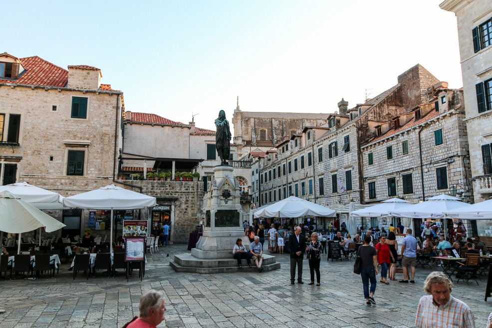 39- Dubrovnik Old Town Gundulic Square