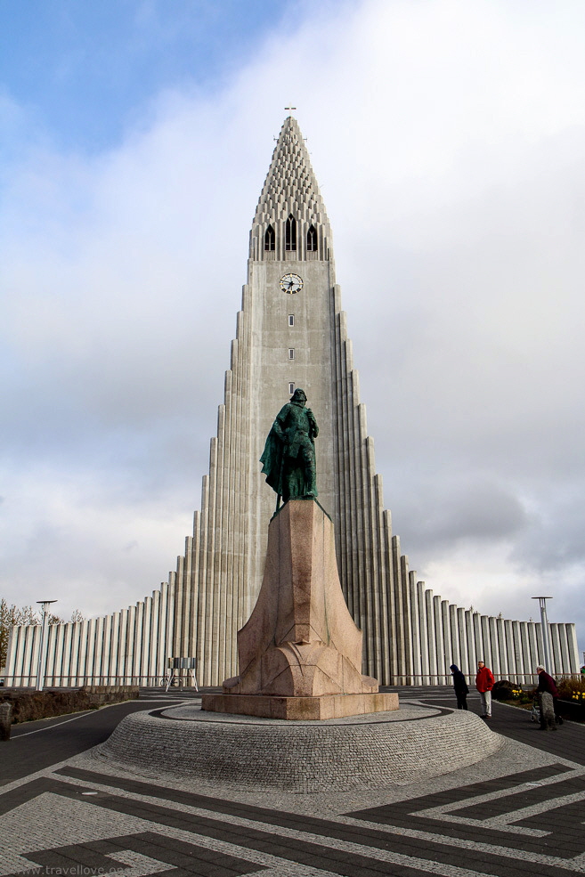 093 Hallgrimskirkja Iceland