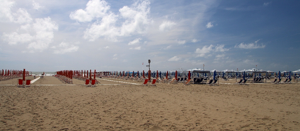 126a Viareggio Beach