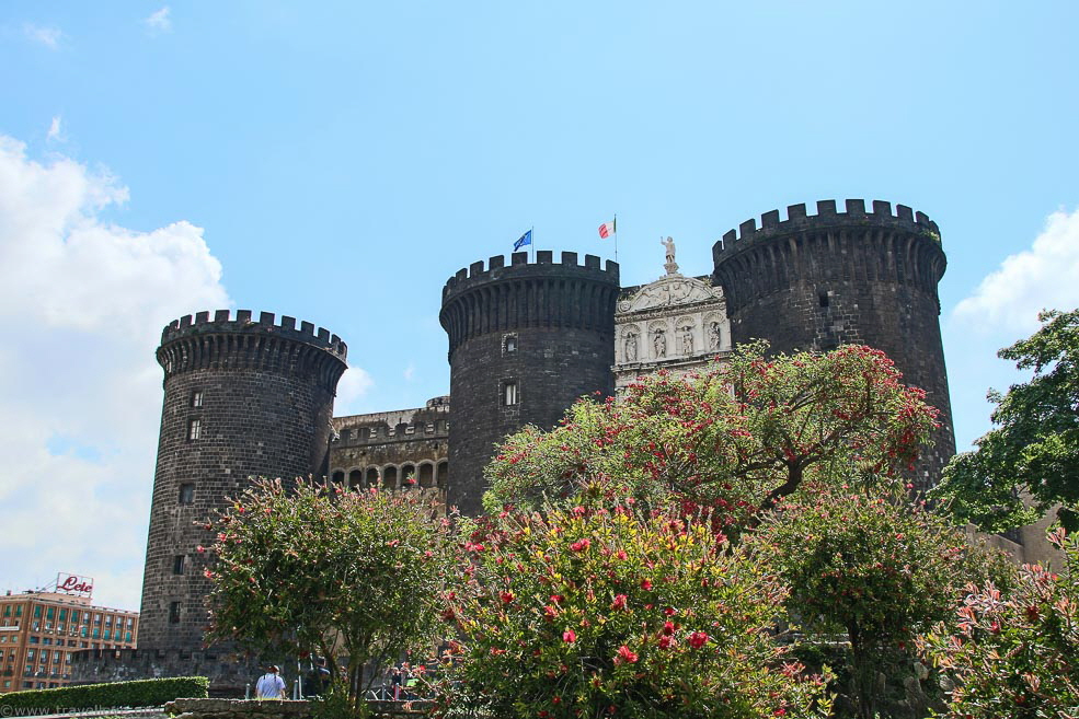 158 Naples Castel Nuovo