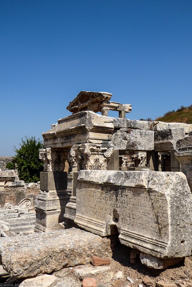 031 Trajan´s Fountain