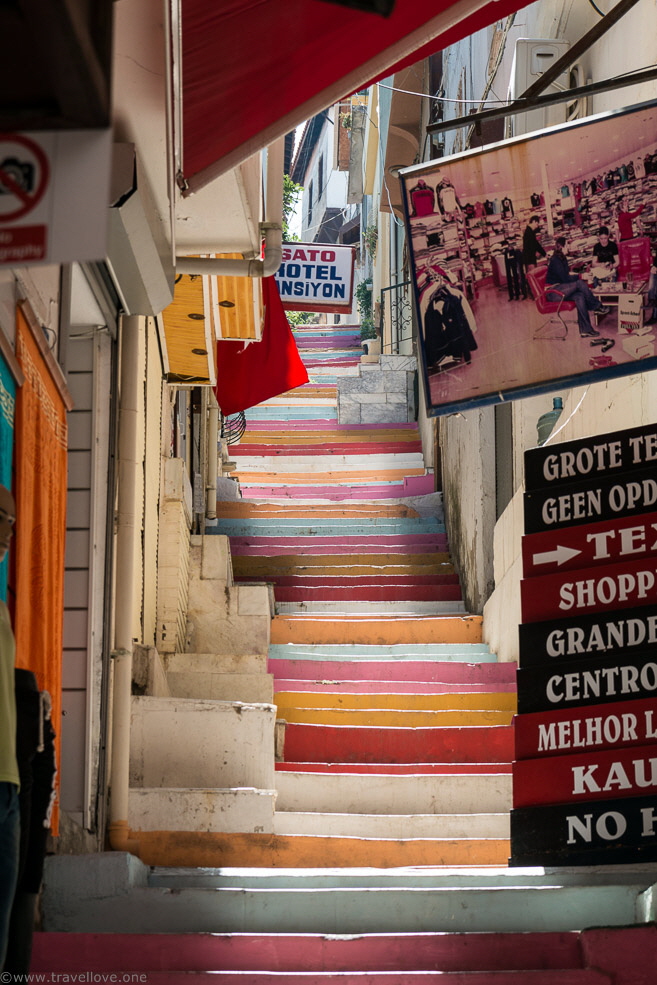 075 Kusadasi Stairs