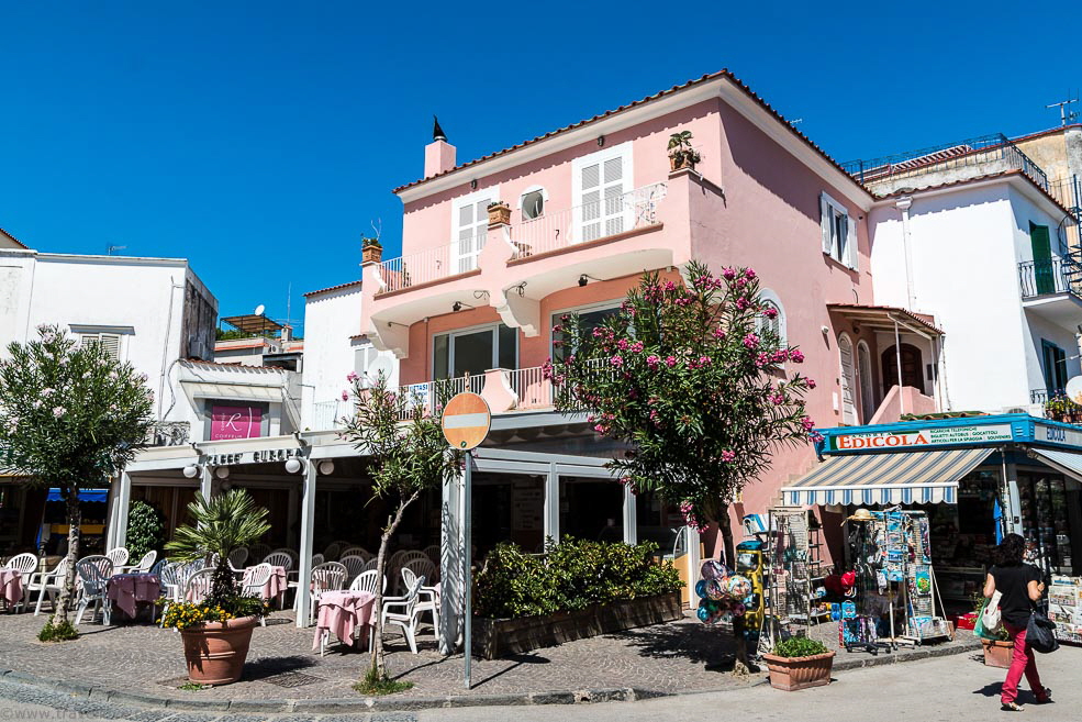 65 Ischia Corso Vittoria Colonna