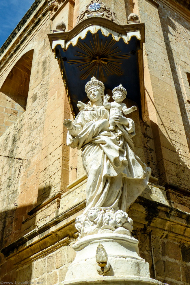 26-P1000746