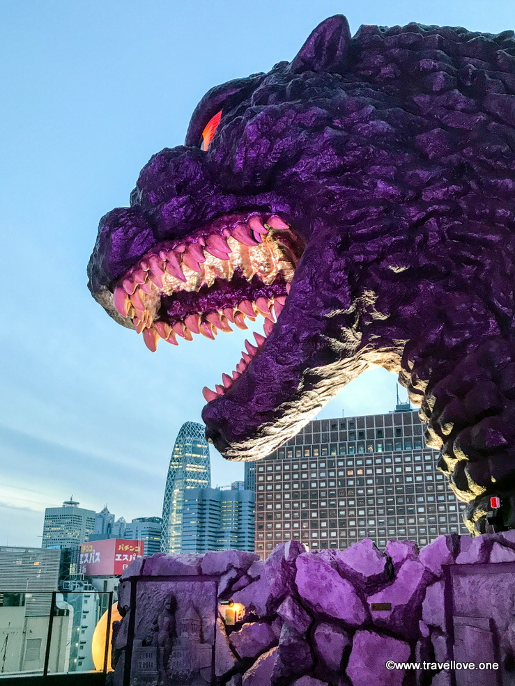 12- Gracery Hotel Godzilla